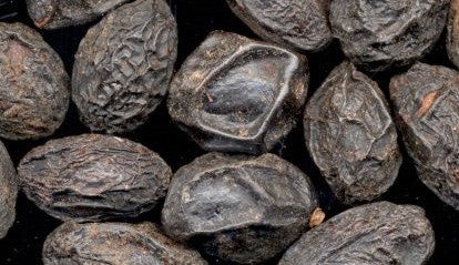 Why Saw Palmetto is the Natural Secret to DHT Blocking and Hair Growth